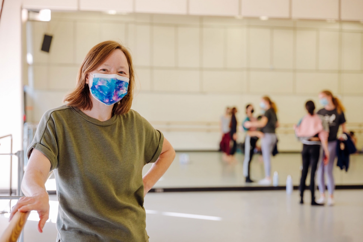 Charlotte Griffin teaches a choreography class after classes resumed on campus in 2021. (Photo: Will Tee Yang)