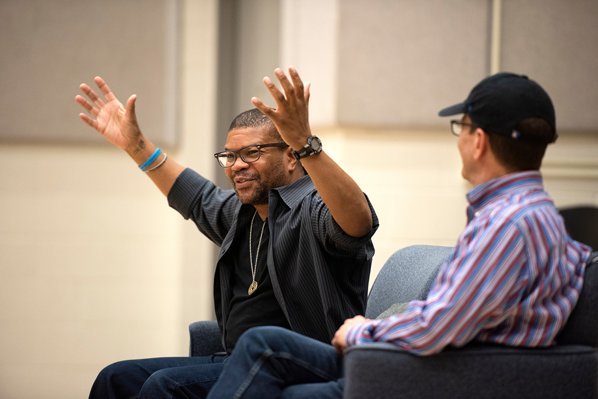 Alum Kelly Perine and UCI Drama Prof. Eli Simon. / Photo by Steve Zylius