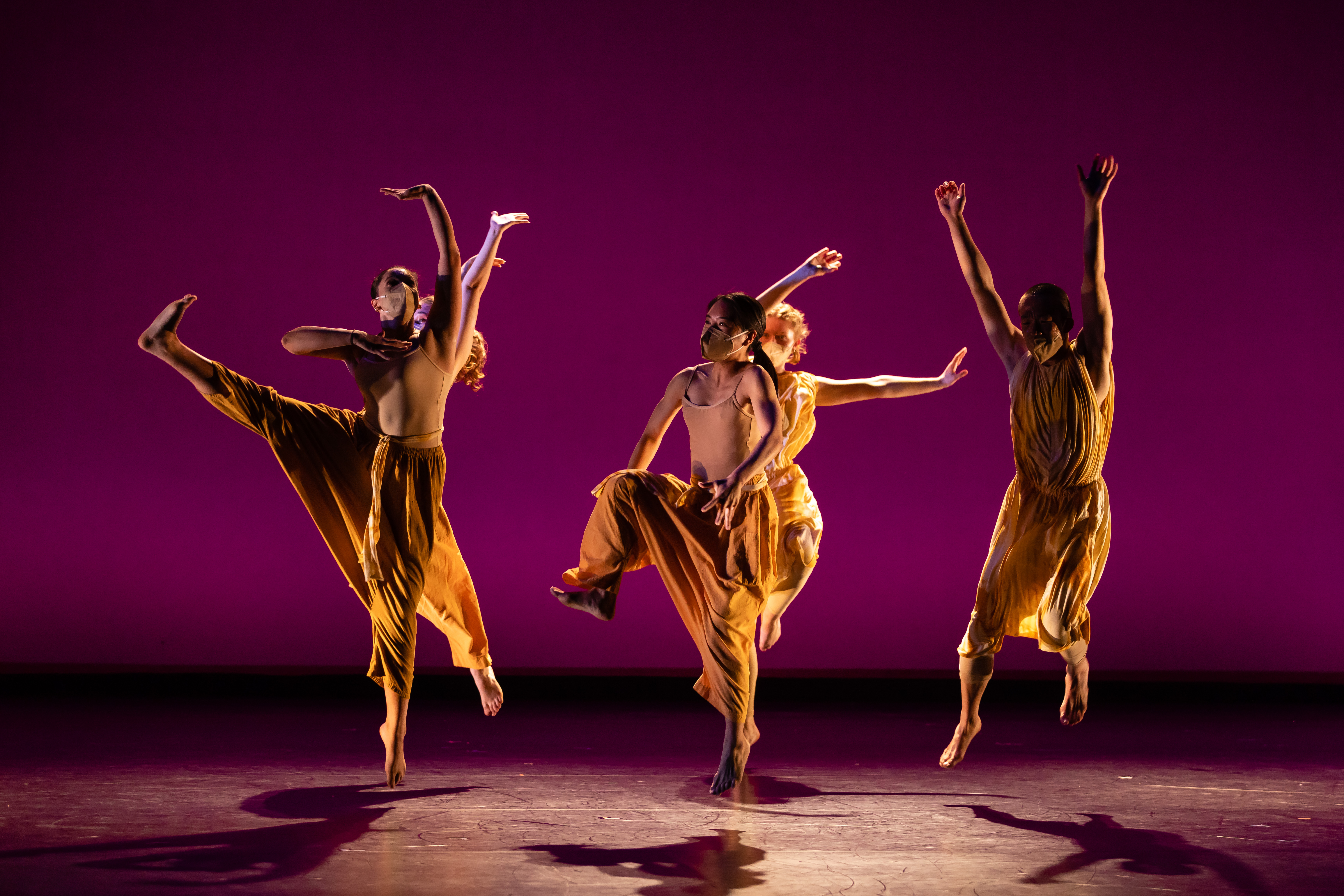 Dance Escape 2023 - dancers in mid air