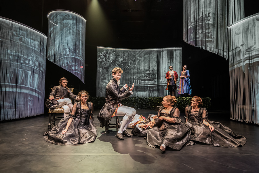 Image: (below) Performance of La Belle et la Bête, directed by Annie Loui, in the xMPL. Photo by Jeanine Hill.