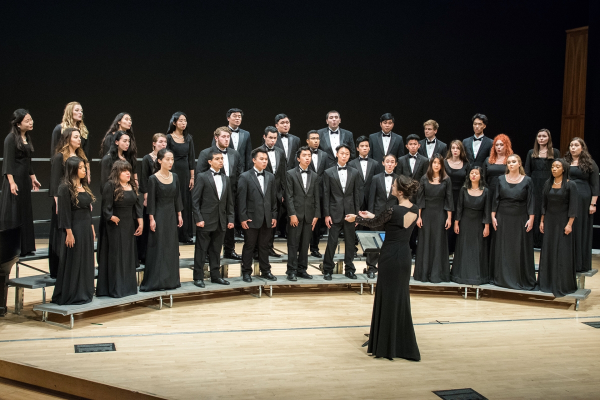 Irene Messoloras conducting the UCI Chamber Singers