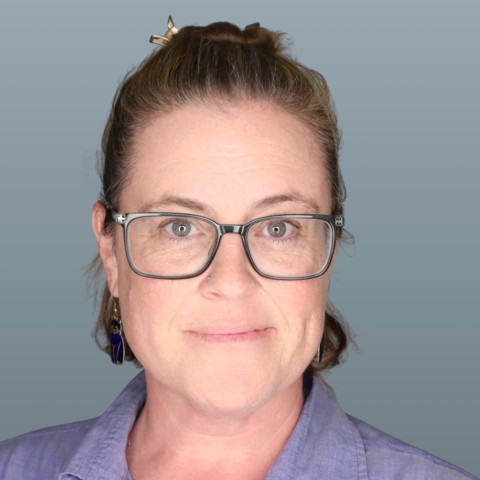 Headshot of Robin Darling